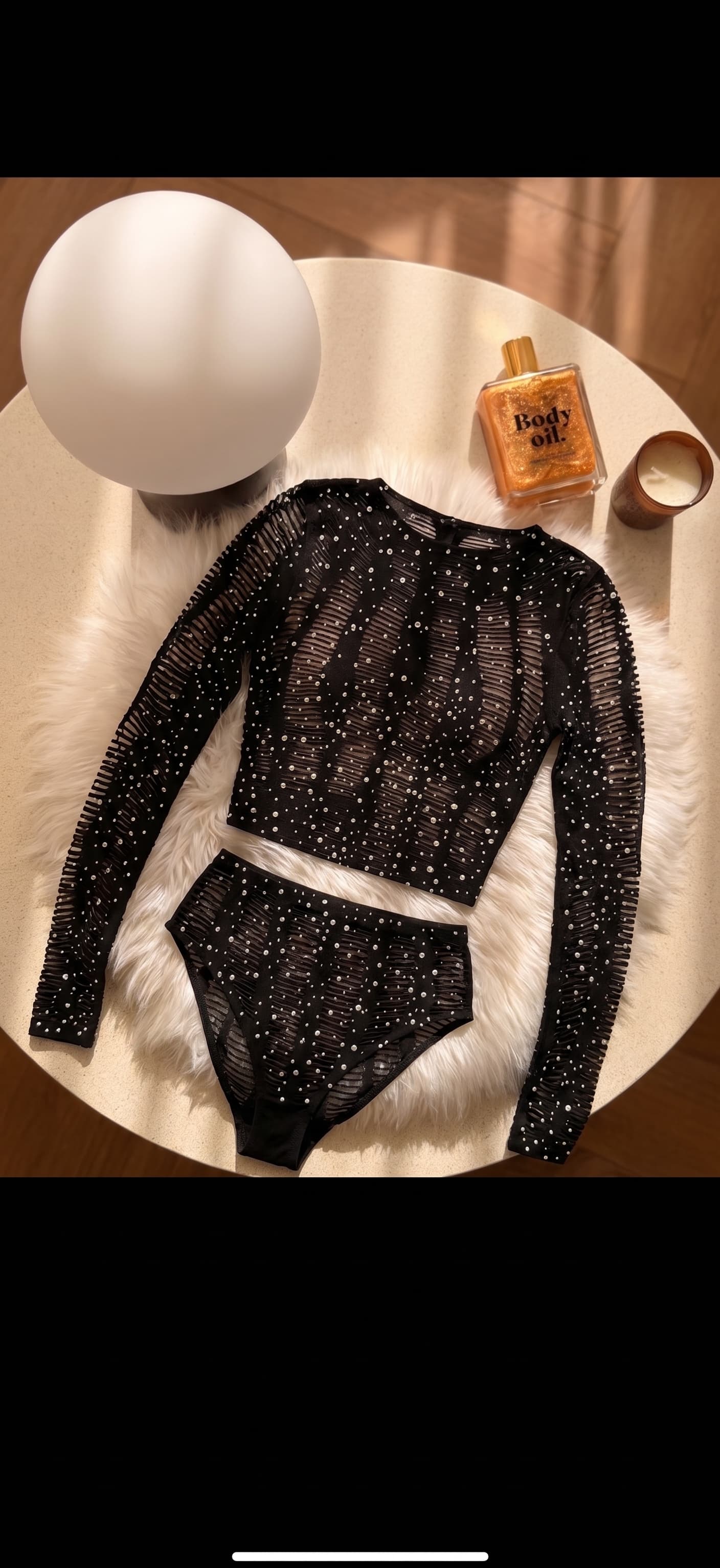 Lingerie "Élégance Fatale"