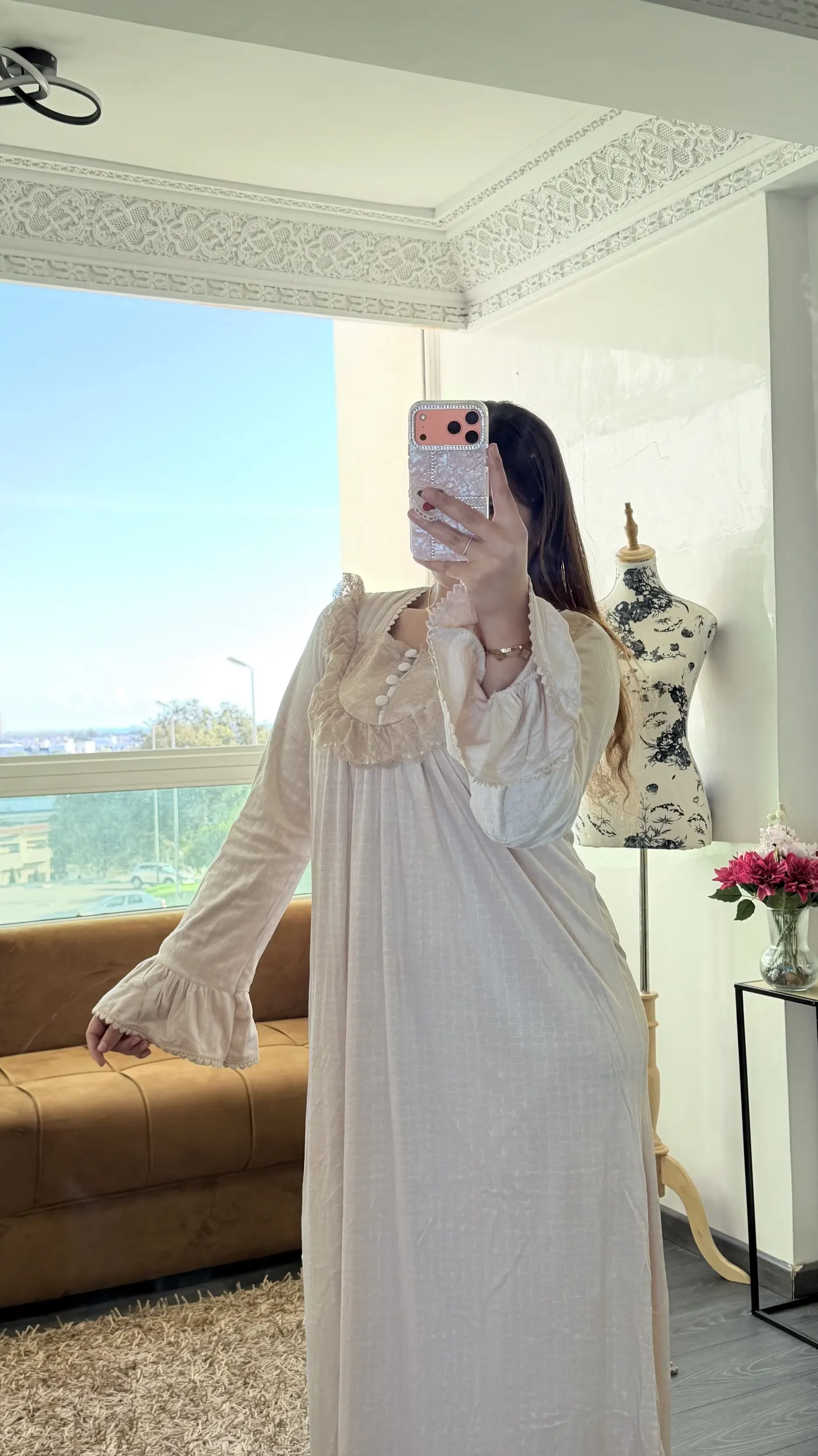 Robe d'Intérieur Longue Romantique Dentelle – Crème Champagne 2