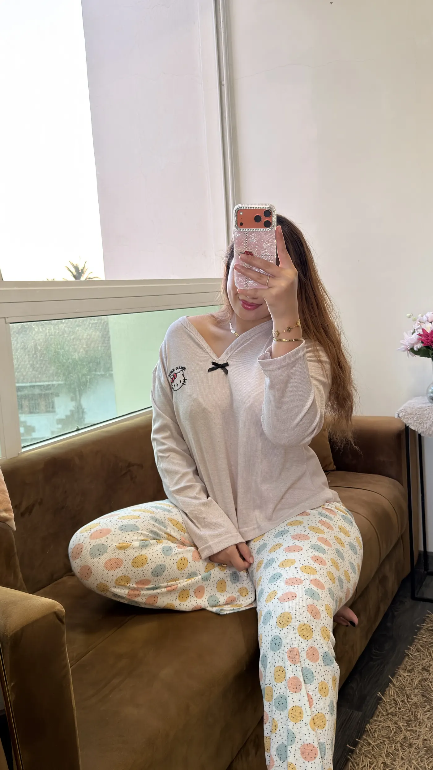 Pyjama Cocooning Hello Kitty & Pois Pastel – Sable Doré 3